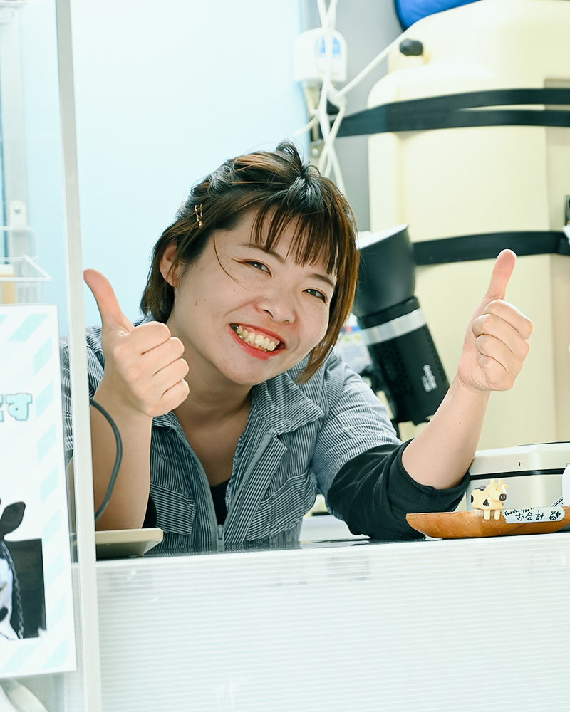 ポーズを取る笑顔の代表